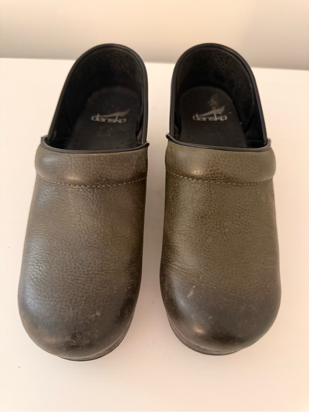 Dansko - Slip-On Clogs in Olive Green